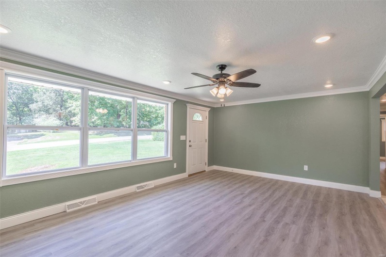 2636 14th, Poplar Bluff, Missouri 63901, 3 Bedrooms Bedrooms, 8 Rooms Rooms,2 BathroomsBathrooms,Residential,For Sale,14th,MAR24052410