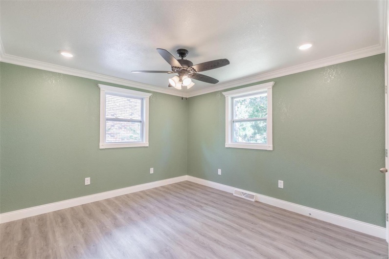 2636 14th, Poplar Bluff, Missouri 63901, 3 Bedrooms Bedrooms, 8 Rooms Rooms,2 BathroomsBathrooms,Residential,For Sale,14th,MAR24052410