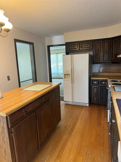 15164 Orchard Lake Drive, Dexter, Missouri 63841, 4 Bedrooms Bedrooms, 9 Rooms Rooms,3 BathroomsBathrooms,Residential,For Sale,Orchard Lake,MAR24052564