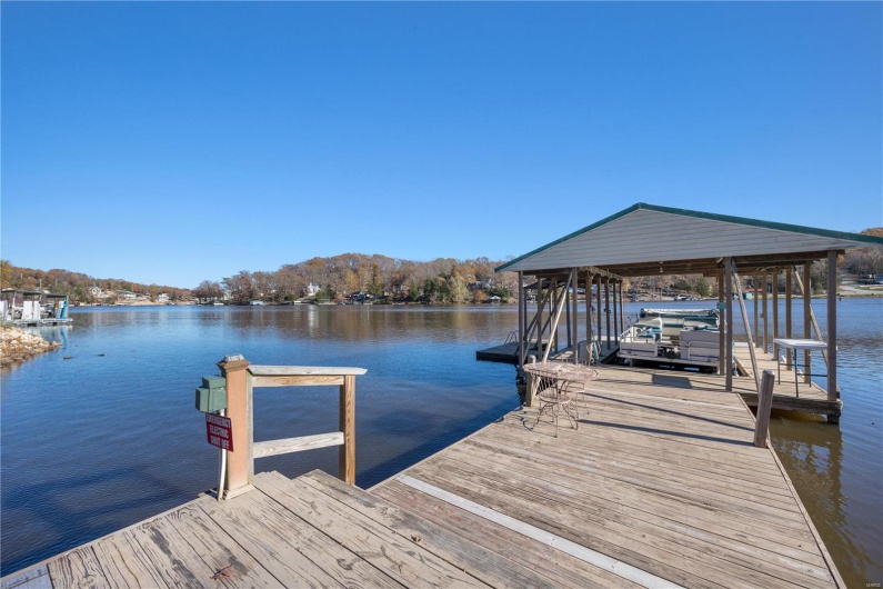 9136 Beach Drive, French Village, Missouri 63036, 4 Bedrooms Bedrooms, 8 Rooms Rooms,3 BathroomsBathrooms,Residential,For Sale,Beach,MAR24071110