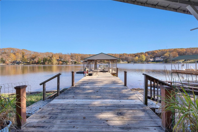 9136 Beach Drive, French Village, Missouri 63036, 4 Bedrooms Bedrooms, 8 Rooms Rooms,3 BathroomsBathrooms,Residential,For Sale,Beach,MAR24071110