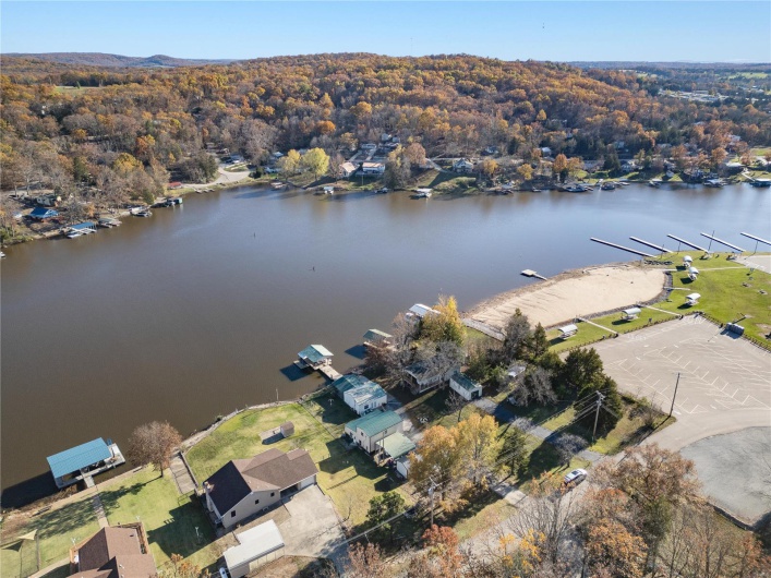 9136 Beach Drive, French Village, Missouri 63036, 4 Bedrooms Bedrooms, 8 Rooms Rooms,3 BathroomsBathrooms,Residential,For Sale,Beach,MAR24071110