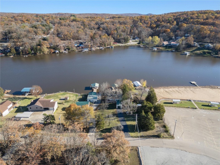 9136 Beach Drive, French Village, Missouri 63036, 4 Bedrooms Bedrooms, 8 Rooms Rooms,3 BathroomsBathrooms,Residential,For Sale,Beach,MAR24071110