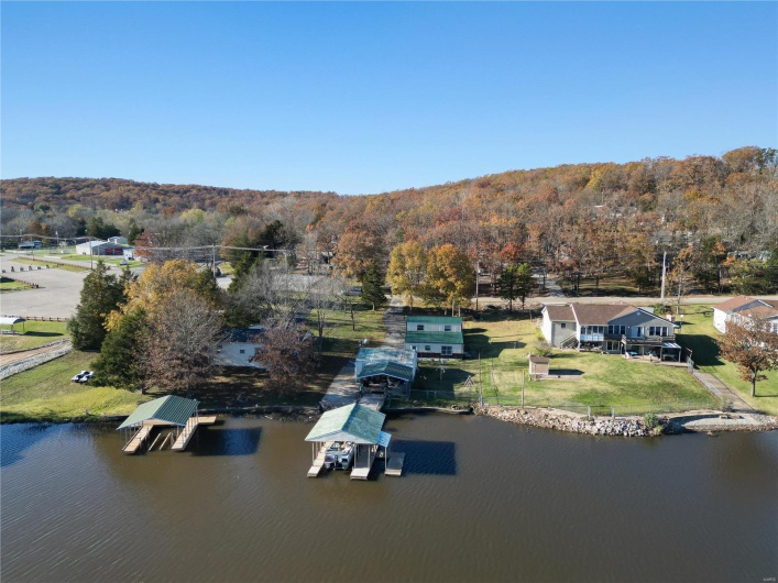 9136 Beach Drive, French Village, Missouri 63036, 4 Bedrooms Bedrooms, 8 Rooms Rooms,3 BathroomsBathrooms,Residential,For Sale,Beach,MAR24071110