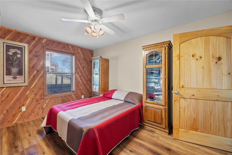 9136 Beach Drive, French Village, Missouri 63036, 4 Bedrooms Bedrooms, 8 Rooms Rooms,3 BathroomsBathrooms,Residential,For Sale,Beach,MAR24071110