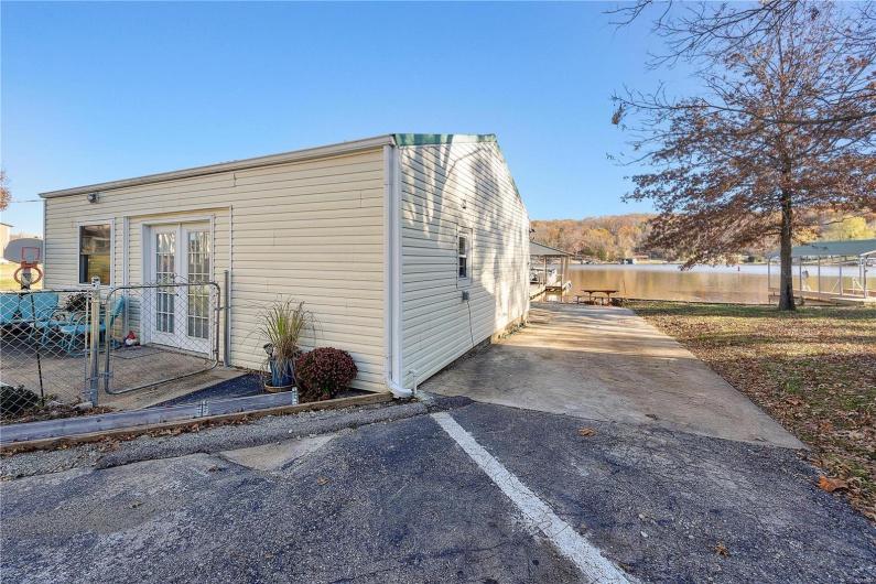 Secondary residence