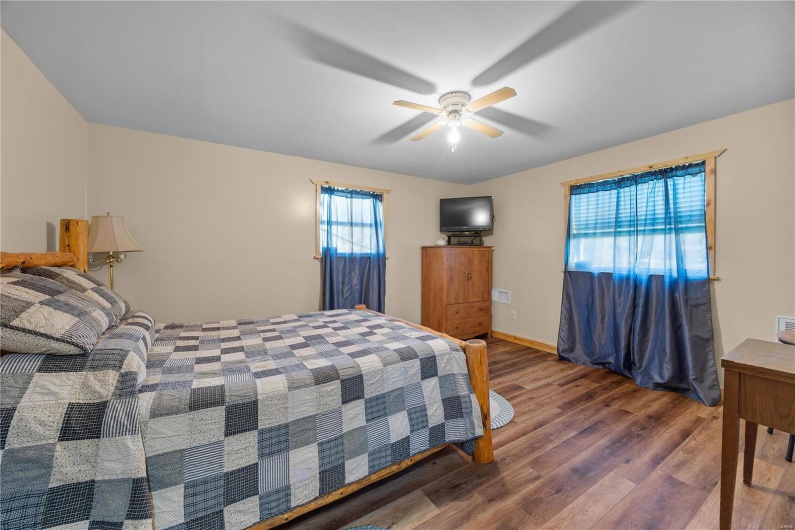 9136 Beach Drive, French Village, Missouri 63036, 4 Bedrooms Bedrooms, 8 Rooms Rooms,3 BathroomsBathrooms,Residential,For Sale,Beach,MAR24071110
