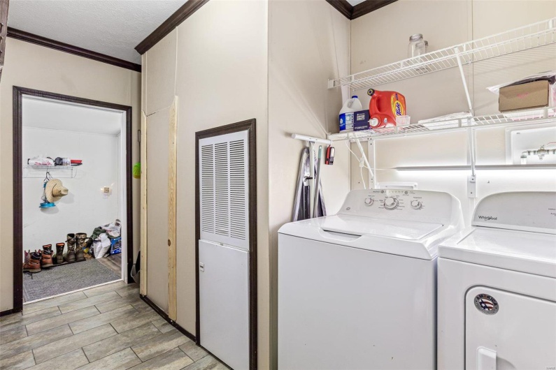 4002 County Road 20, Belleview, Missouri 63623, 3 Bedrooms Bedrooms, 8 Rooms Rooms,2 BathroomsBathrooms,Residential,For Sale,County Road 20,MAR24057763