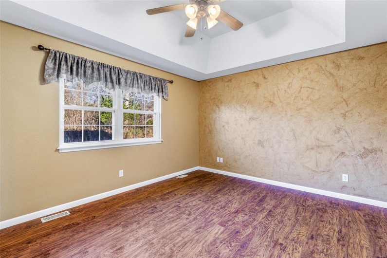 1121 Madison 92103, Fredericktown, Missouri 63645, 4 Bedrooms Bedrooms, 11 Rooms Rooms,3 BathroomsBathrooms,Residential,For Sale,Madison 92103,MAR24072864
