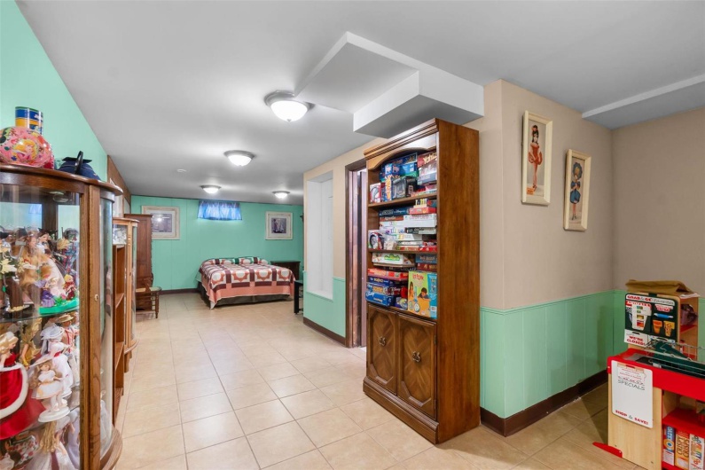 2230 Kent Drive, Cape Girardeau, Missouri 63701, 3 Bedrooms Bedrooms, 8 Rooms Rooms,3 BathroomsBathrooms,Residential,For Sale,Kent,MAR24070301