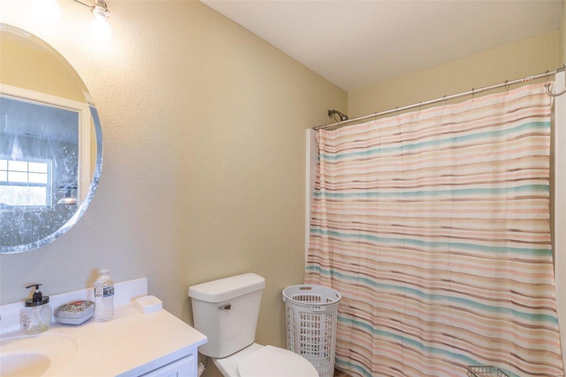 635 County Road 470, Poplar Bluff, Missouri 63901, 3 Bedrooms Bedrooms, ,3 BathroomsBathrooms,Residential,For Sale,County Road 470,MAR24072752