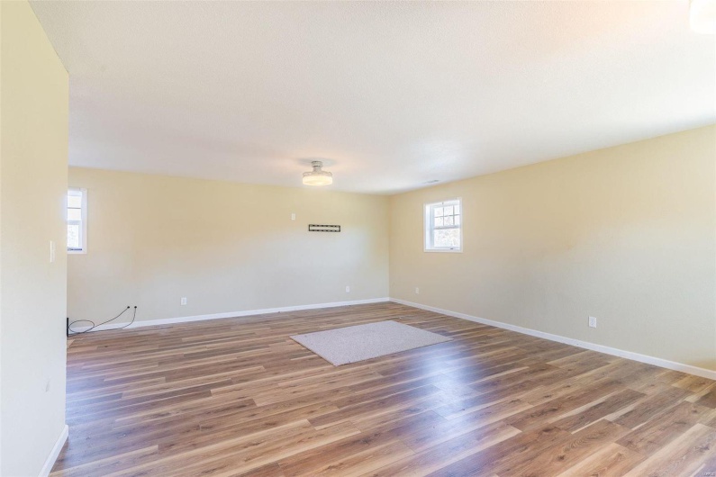635 County Road 470, Poplar Bluff, Missouri 63901, 3 Bedrooms Bedrooms, ,3 BathroomsBathrooms,Residential,For Sale,County Road 470,MAR24072752