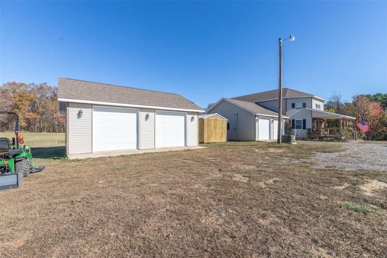 635 County Road 470, Poplar Bluff, Missouri 63901, 3 Bedrooms Bedrooms, ,3 BathroomsBathrooms,Residential,For Sale,County Road 470,MAR24072752