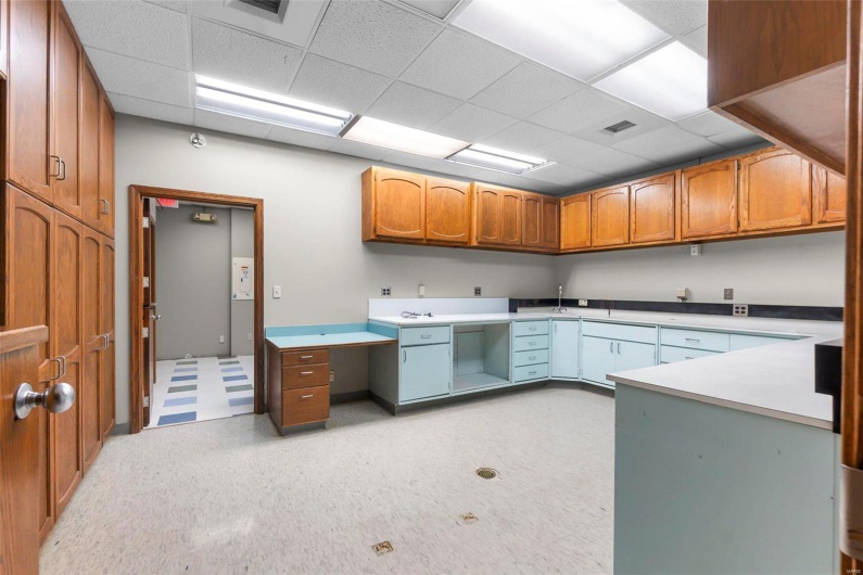 36 Doctors Park, Cape Girardeau, Missouri 63703, ,Commercial Lease,For Sale,Doctors Park,MAR24073619