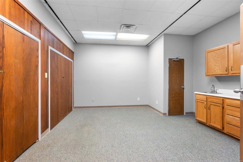 36 Doctors Park, Cape Girardeau, Missouri 63703, ,Commercial Lease,For Sale,Doctors Park,MAR24073619