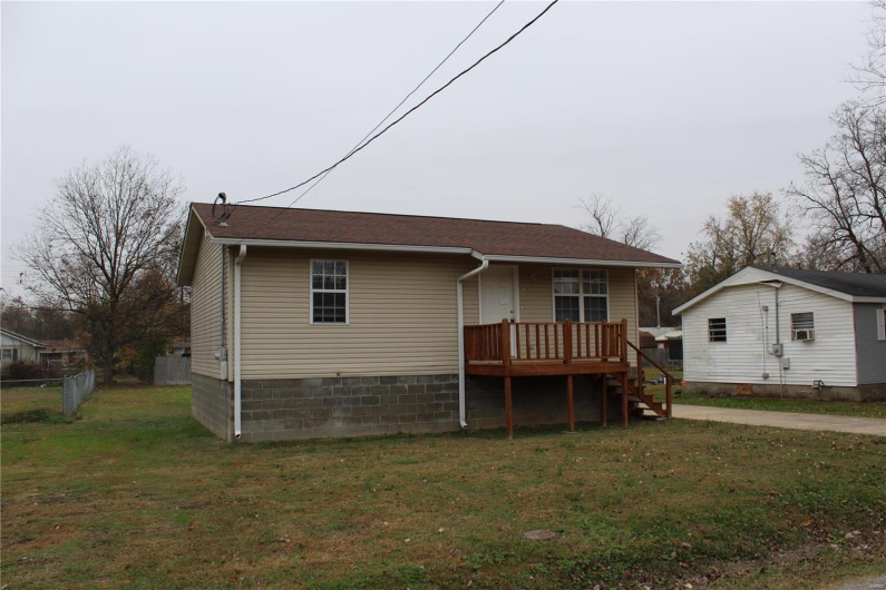 2318 Arkansas, Poplar Bluff, Missouri 63901, 2 Bedrooms Bedrooms, 5 Rooms Rooms,1 BathroomBathrooms,Residential,For Sale,Arkansas,MAR24073690