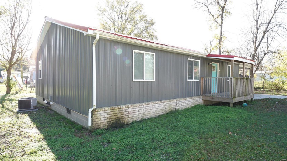 1014 S Klinkhardt St, Hayti, Missouri 63851, 3 Bedrooms Bedrooms, 8 Rooms Rooms,2 BathroomsBathrooms,Residential,For Sale,S Klinkhardt St,MAR24073713