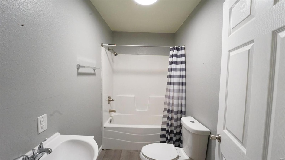 1014 S Klinkhardt St, Hayti, Missouri 63851, 3 Bedrooms Bedrooms, 8 Rooms Rooms,2 BathroomsBathrooms,Residential,For Sale,S Klinkhardt St,MAR24073713