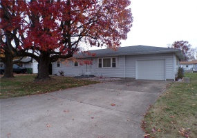 205 Dixie Drive, Chester, Illinois 62233, 3 Bedrooms Bedrooms, 5 Rooms Rooms,1 BathroomBathrooms,Residential,For Sale,Dixie,MAR24073567