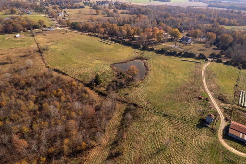 Drone / aerial view featuring a rural view