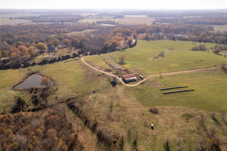 Aerial view featuring a rural view