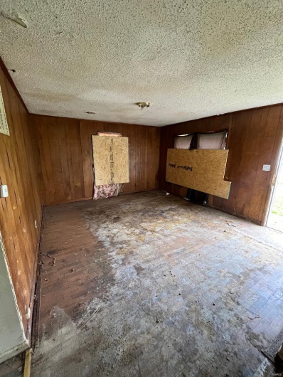701 Eastwood, Caruthersville, Missouri 63830, 3 Bedrooms Bedrooms, 7 Rooms Rooms,1 BathroomBathrooms,Residential,For Sale,Eastwood,MAR24074402