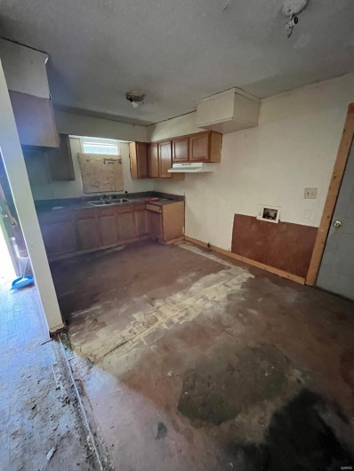 701 Eastwood, Caruthersville, Missouri 63830, 3 Bedrooms Bedrooms, 7 Rooms Rooms,1 BathroomBathrooms,Residential,For Sale,Eastwood,MAR24074402