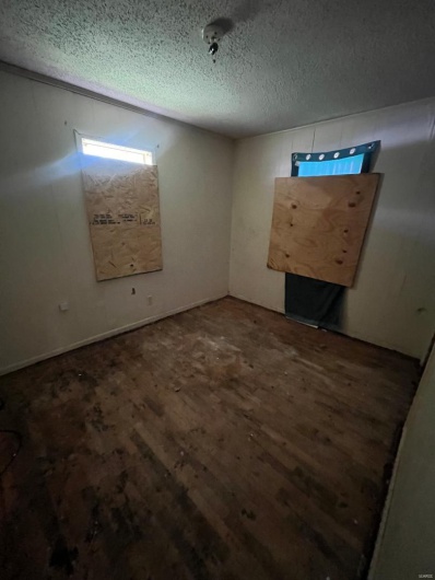 701 Eastwood, Caruthersville, Missouri 63830, 3 Bedrooms Bedrooms, 7 Rooms Rooms,1 BathroomBathrooms,Residential,For Sale,Eastwood,MAR24074402