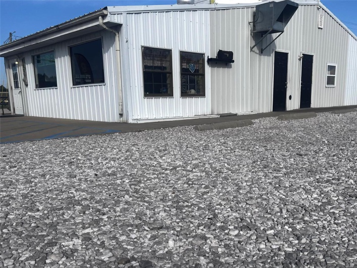 1324 Saint Joseph Street, Perryville, Missouri 63775, ,Commercial Sale,For Sale,Saint Joseph,MAR23063752