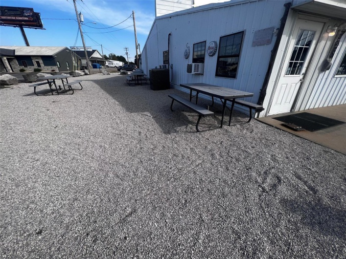 1324 Saint Joseph Street, Perryville, Missouri 63775, ,Commercial Sale,For Sale,Saint Joseph,MAR23063752