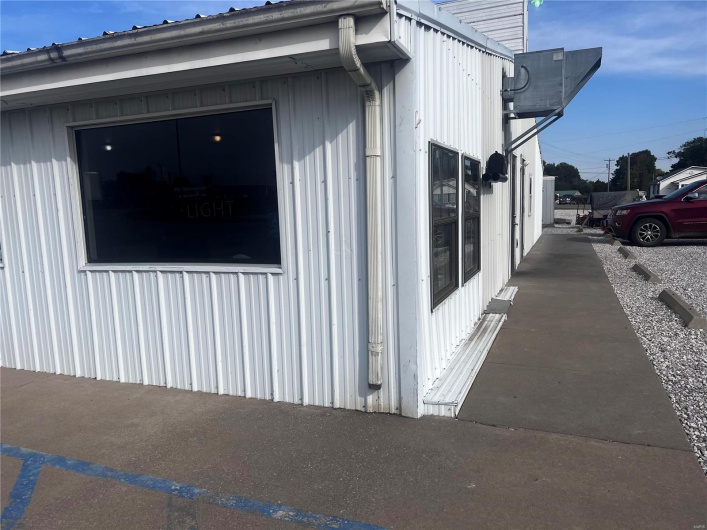 1324 Saint Joseph Street, Perryville, Missouri 63775, ,Commercial Sale,For Sale,Saint Joseph,MAR23063752