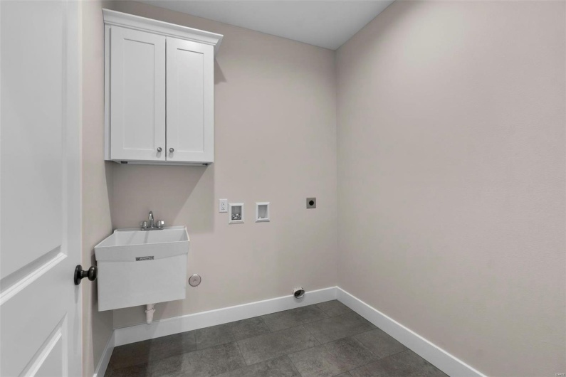 2161 Esker Trail, Cape Girardeau, Missouri 63701, 3 Bedrooms Bedrooms, 8 Rooms Rooms,2 BathroomsBathrooms,Residential,For Sale,Esker,MAR24074391