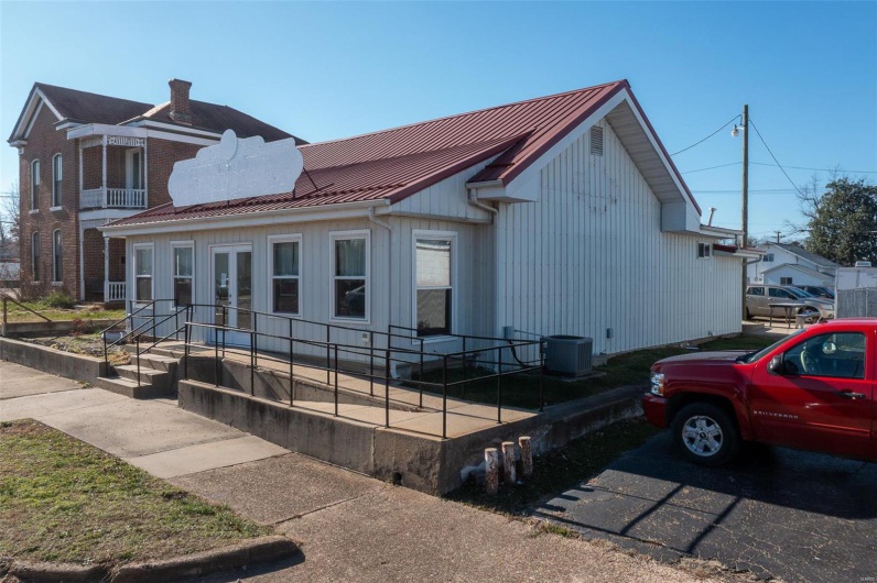 152 South Main, Fredericktown, Missouri 63645, ,Commercial Sale,For Sale,South Main,MAR24068122
