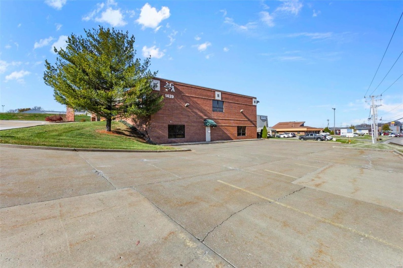 1429 Mount Auburn Road, Cape Girardeau, Missouri 63701, ,Commercial Sale,For Sale,Mount Auburn,MAR24074703