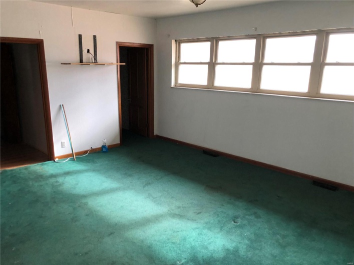 208 Cleveland, Malden, Missouri 63863, 3 Bedrooms Bedrooms, 6 Rooms Rooms,2 BathroomsBathrooms,Residential,For Sale,Cleveland,MAR24075197