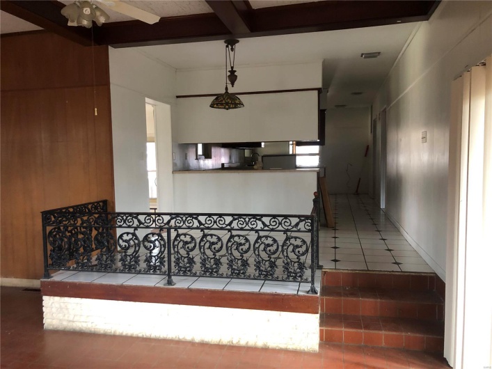 208 Cleveland, Malden, Missouri 63863, 3 Bedrooms Bedrooms, 6 Rooms Rooms,2 BathroomsBathrooms,Residential,For Sale,Cleveland,MAR24075197