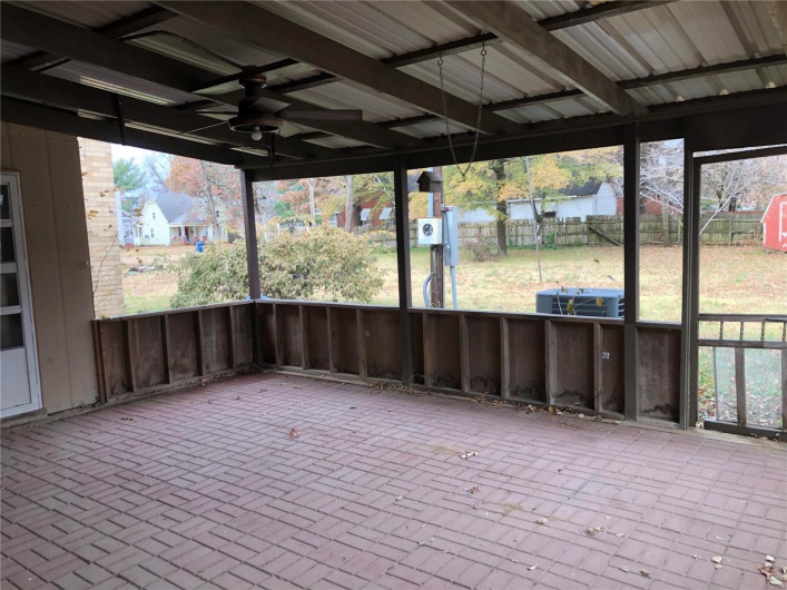 208 Cleveland, Malden, Missouri 63863, 3 Bedrooms Bedrooms, 6 Rooms Rooms,2 BathroomsBathrooms,Residential,For Sale,Cleveland,MAR24075197