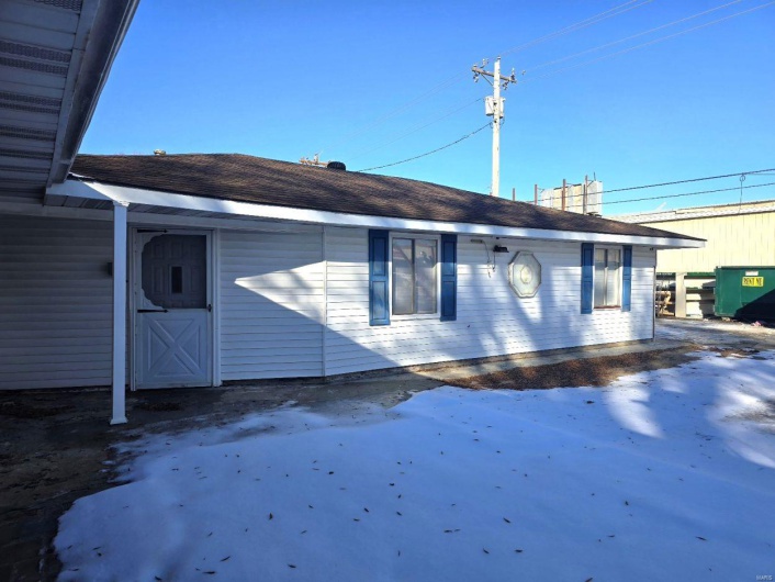 406 Layne Drive, Malden, Missouri 63863, 3 Bedrooms Bedrooms, 10 Rooms Rooms,2 BathroomsBathrooms,Residential,For Sale,Layne,MAR24075294