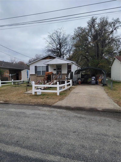 911 Main Street, Kennett, Missouri 63857, 2 Bedrooms Bedrooms, 5 Rooms Rooms,1 BathroomBathrooms,Residential,For Sale,Main Street,MAR24075369