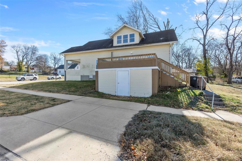 101 Benton Street, Cape Girardeau, Missouri 63703, ,Residential Income,For Sale,Benton,MAR24075458