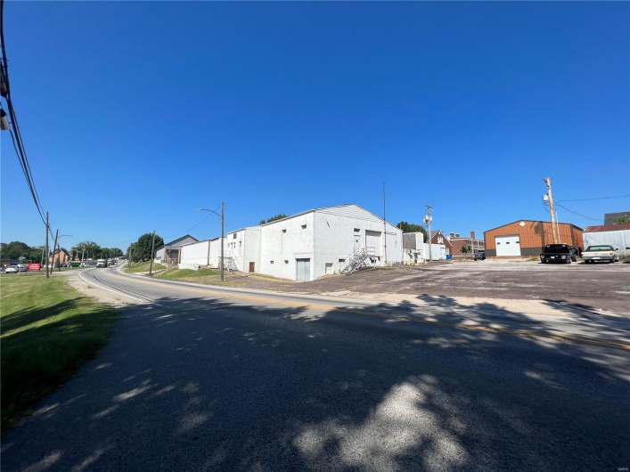 1915 State St, Chester, Illinois 62233, ,Commercial Sale,For Sale,State St,MAR24071155