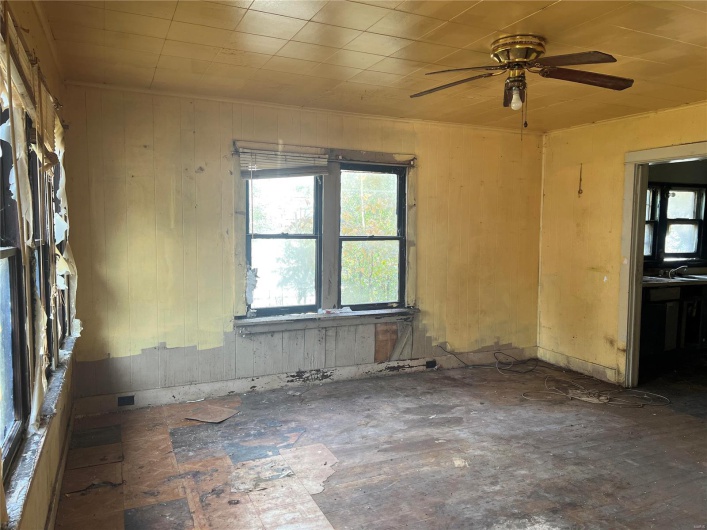306 Walnut Street, Kennett, Missouri 63857, 2 Bedrooms Bedrooms, 5 Rooms Rooms,1 BathroomBathrooms,Residential,For Sale,Walnut,MAR24075655