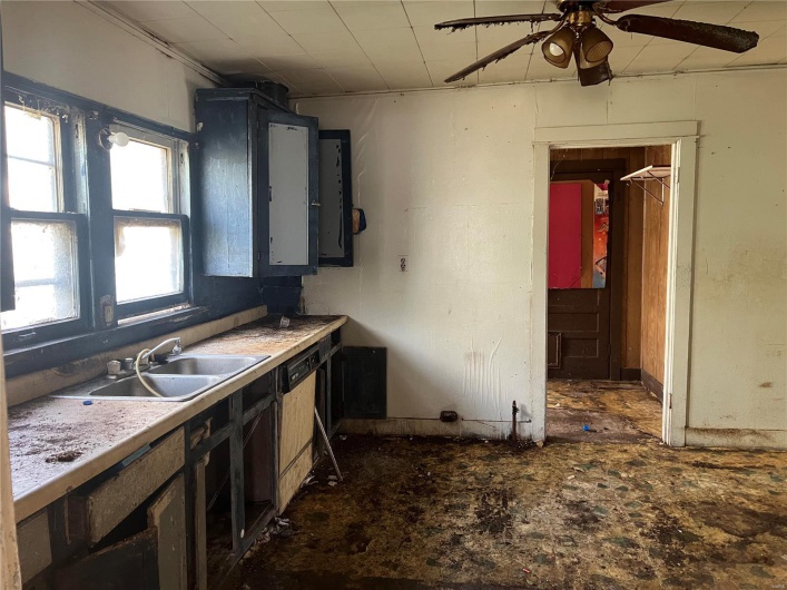306 Walnut Street, Kennett, Missouri 63857, 2 Bedrooms Bedrooms, 5 Rooms Rooms,1 BathroomBathrooms,Residential,For Sale,Walnut,MAR24075655