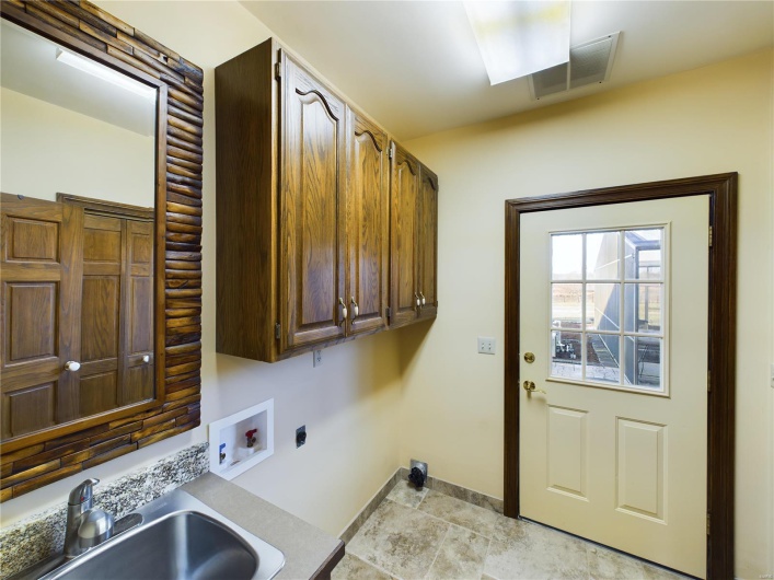 15877 Highway M, Bloomfield, Missouri 63825, 8 Bedrooms Bedrooms, 21 Rooms Rooms,4 BathroomsBathrooms,Farm,For Sale,Highway M,MAR24075898