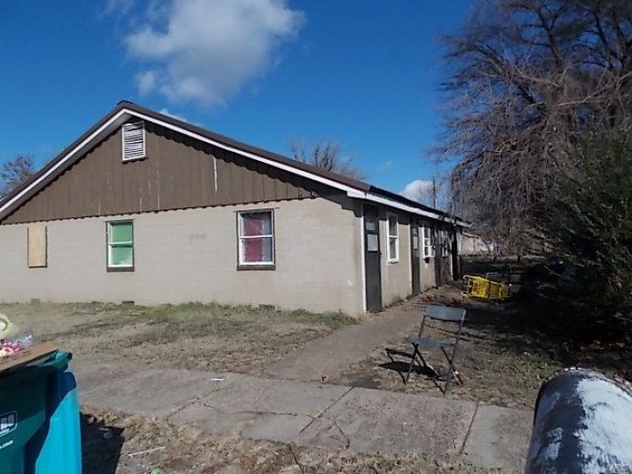 View of side of home