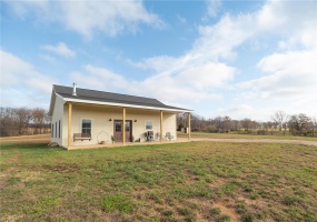 16639 County Road 420, Bloomfield, Missouri 63825, 2 Bedrooms Bedrooms, 5 Rooms Rooms,1 BathroomBathrooms,Farm,For Sale,County Road 420,MAR24076353