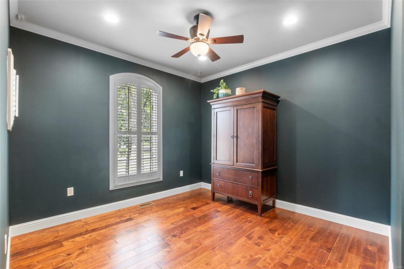 111 Crosshill Court, Cape Girardeau, Missouri 63701, 3 Bedrooms Bedrooms, 6 Rooms Rooms,4 BathroomsBathrooms,Residential,For Sale,Crosshill,MAR23042284