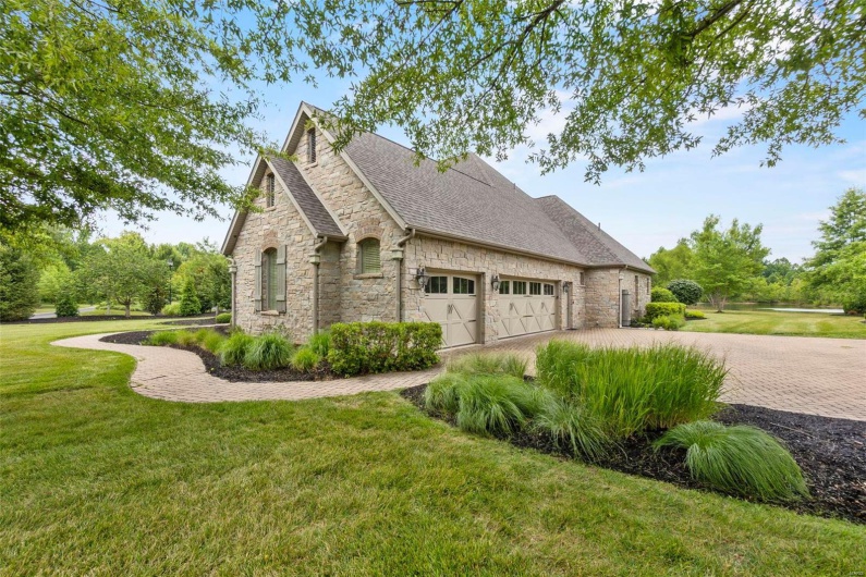 111 Crosshill Court, Cape Girardeau, Missouri 63701, 3 Bedrooms Bedrooms, 6 Rooms Rooms,4 BathroomsBathrooms,Residential,For Sale,Crosshill,MAR23042284