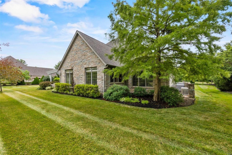 111 Crosshill Court, Cape Girardeau, Missouri 63701, 3 Bedrooms Bedrooms, 6 Rooms Rooms,4 BathroomsBathrooms,Residential,For Sale,Crosshill,MAR23042284