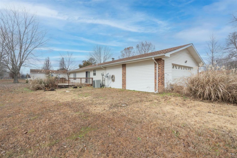 1202 Victoria Road, Poplar Bluff, Missouri 63901, 3 Bedrooms Bedrooms, 9 Rooms Rooms,2 BathroomsBathrooms,Residential,For Sale,Victoria,MAR24076440